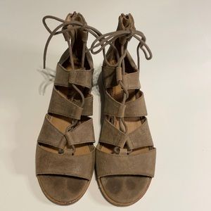 Lucky Brand sandals